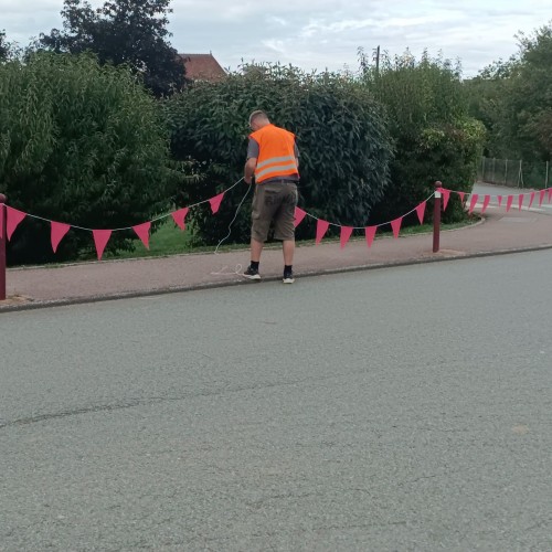 Nos villages se parent de rose pour Octobre Rose ! — photo 6 sur 8